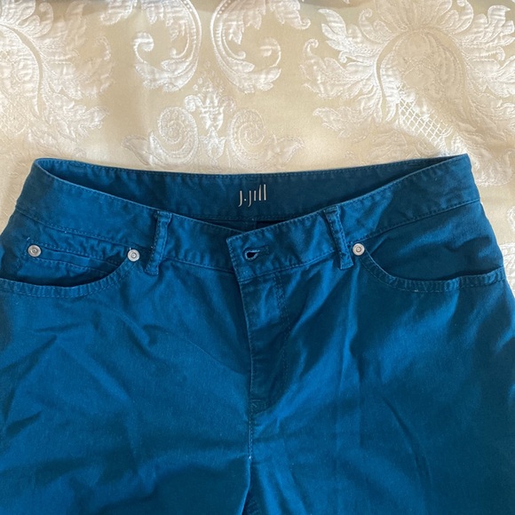 J.Jill Like new! Authentic fit stretch slim leg jean - Picture 2 of 9